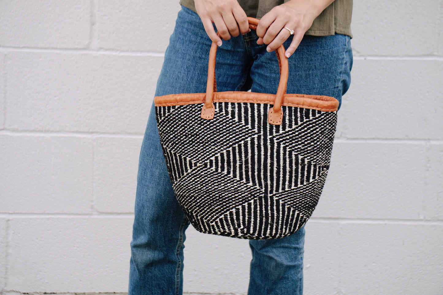 Oyaro Tote